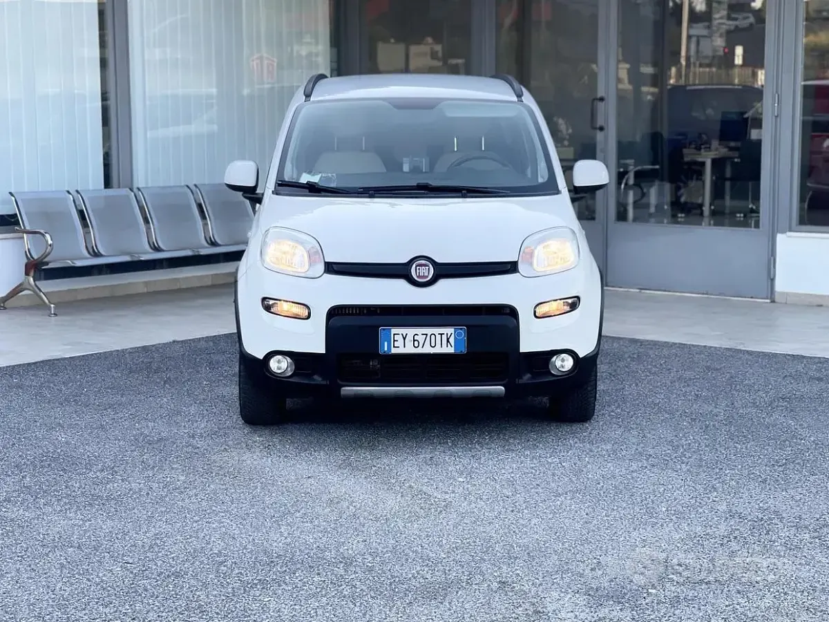 Usado Fiat Panda 75 HP (55 kW) 2015 Branco Citadino