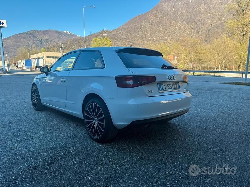 Usata Audi A3 Ambiente 110 CV (80 kW) 2015 Bianco Berlina