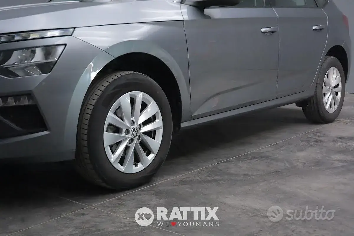 Usata Skoda Kamiq Ambition 95 CV (69 kW) 2024 Grigio graphite SUV