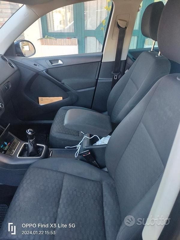 Usata VW Tiguan 140 CV (102 kW) 2021 Nero SUV