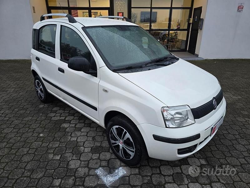 Usata Fiat Panda Classica 69 CV (50 kW) 2012 Bianco Utilitaria