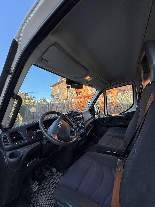 Usata Iveco Daily 122 CV (89 kW) 2018 Bianco Furgone