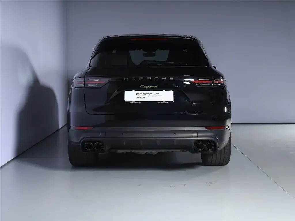 Usata Porsche Cayenne Platinum Edition 462 CV (339 kW) 2022 Nero metallizzato SUV
