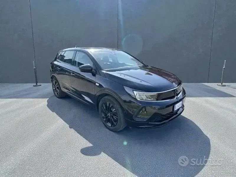 Usata Opel Grandland X Edition 131 CV (96 kW) 2024 Nero SUV
