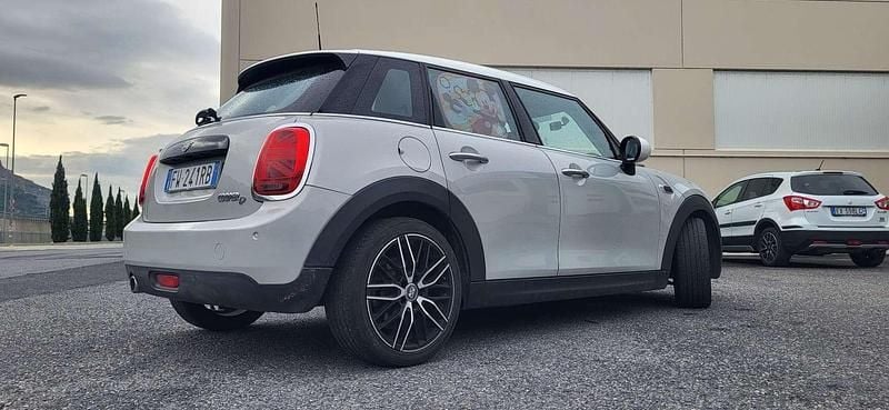 Käytetty Mini Cooper D Business 116 HP (85 kW) 2019 Viistoperä