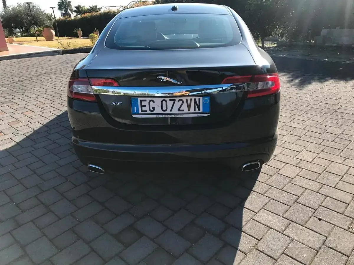 Usata Jaguar XF 240 CV (176 kW) 2011 Berlina