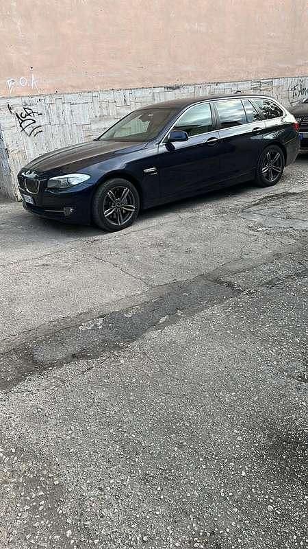 Usata 2012 BMW 530 Luxury Line Station wagon | 14.500 € - Immagine 1/4