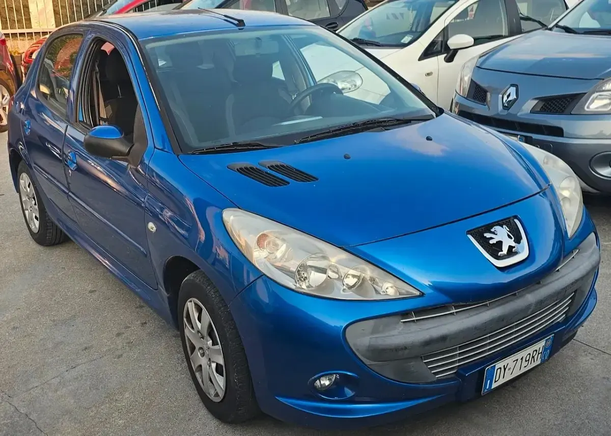 Usata Peugeot 206+ 60 CV (44 kW) 2009 Blu Utilitaria