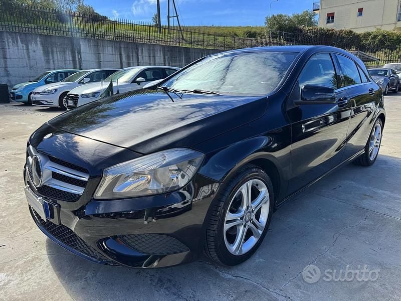 Usata Mercedes A180 109 CV (80 kW) 2014 Nero Berlina