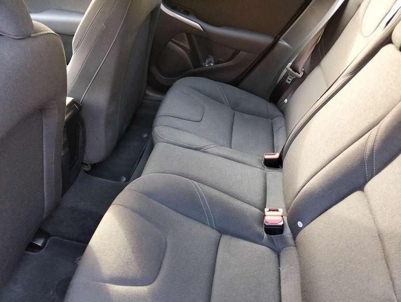 Usata Volvo V40 Kinetic 120 CV (88 kW) 2017 Grigio Station wagon