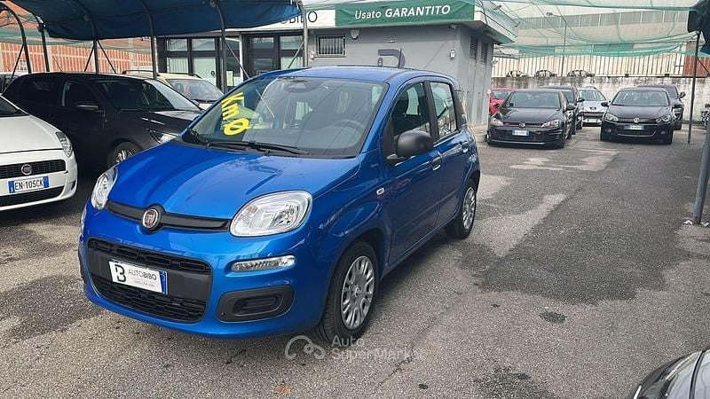 Nuova Fiat Panda S 71 CV (52 kW) 2026 Blu Berlina