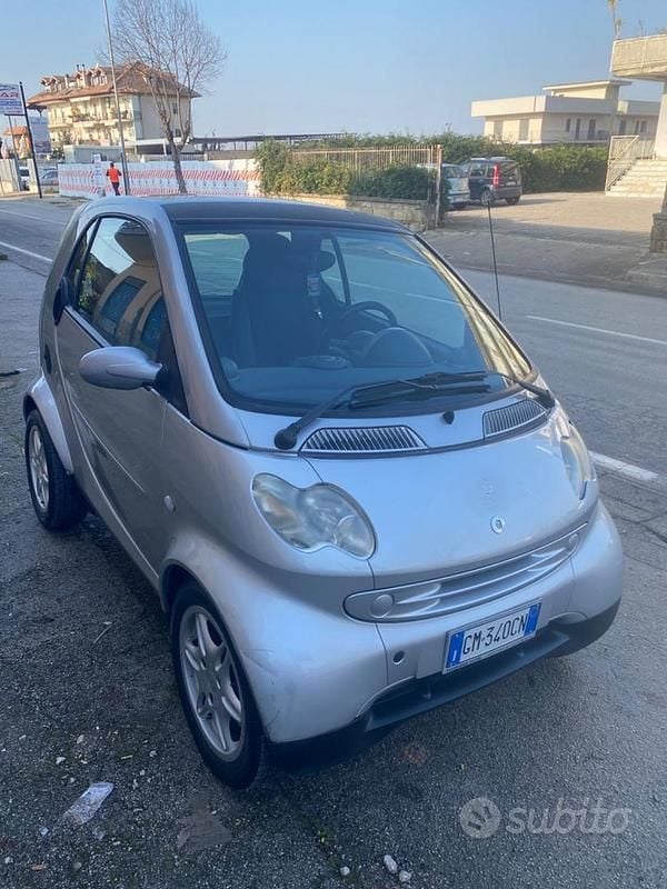 Usata Smart ForTwo Coupé Passion 61 CV (44 kW) 2003 Grigio Coupé