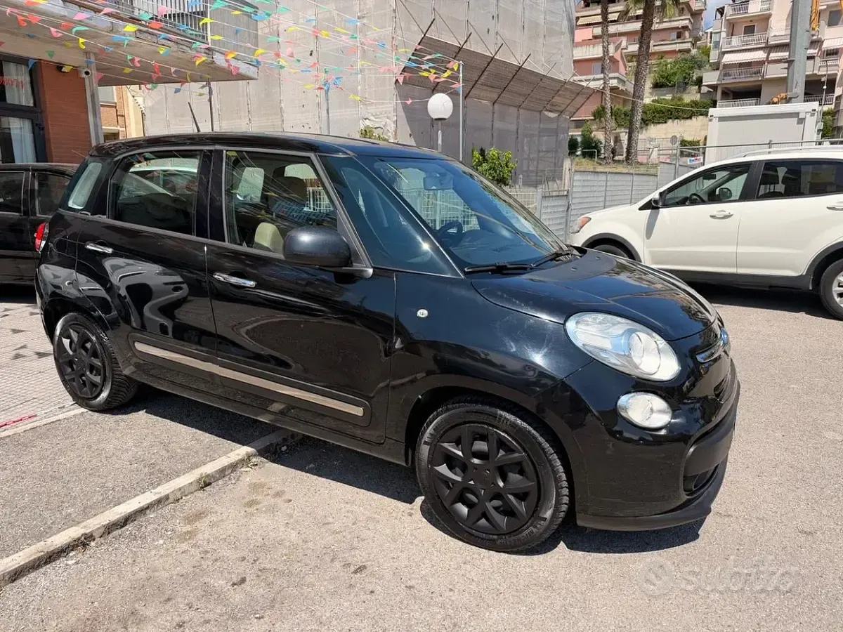 Usata Fiat 500L Pop Star 105 CV (77 kW) 2015 Nero Monovolume