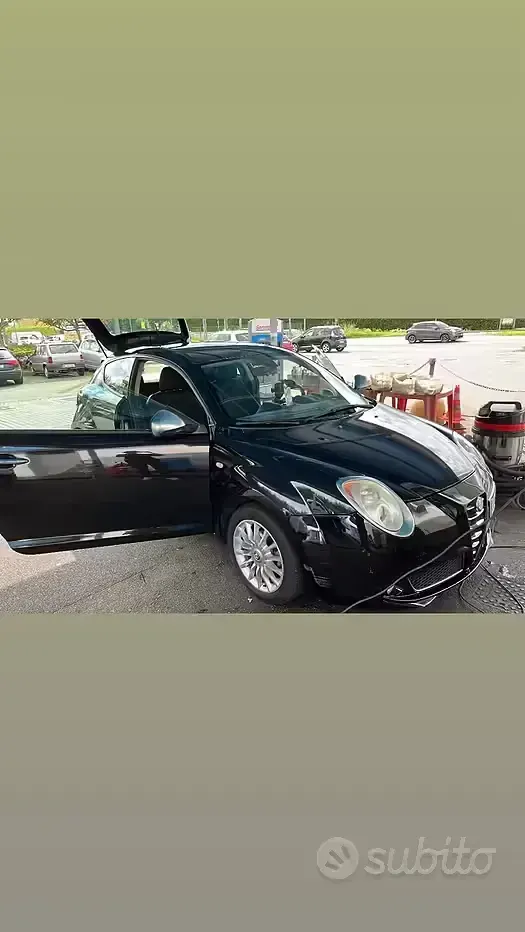 Usata Alfa Romeo MiTo 79 CV (58 kW) 2013 Nero Utilitaria