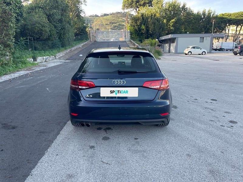 Usata Audi A3 Business 150 CV (110 kW) 2019 Blu Berlina