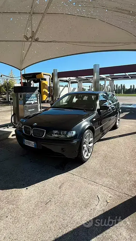 Usata BMW 330 204 CV (150 kW) 2004 Nero Station wagon