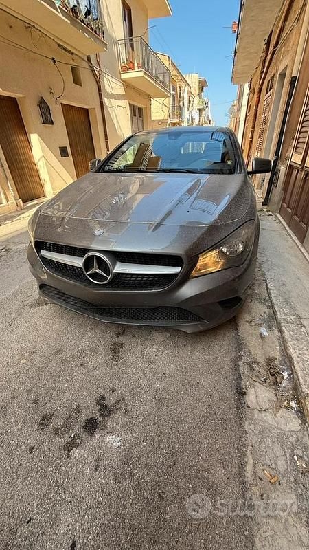 Usata Mercedes CLA200 2014 Grigio Berlina