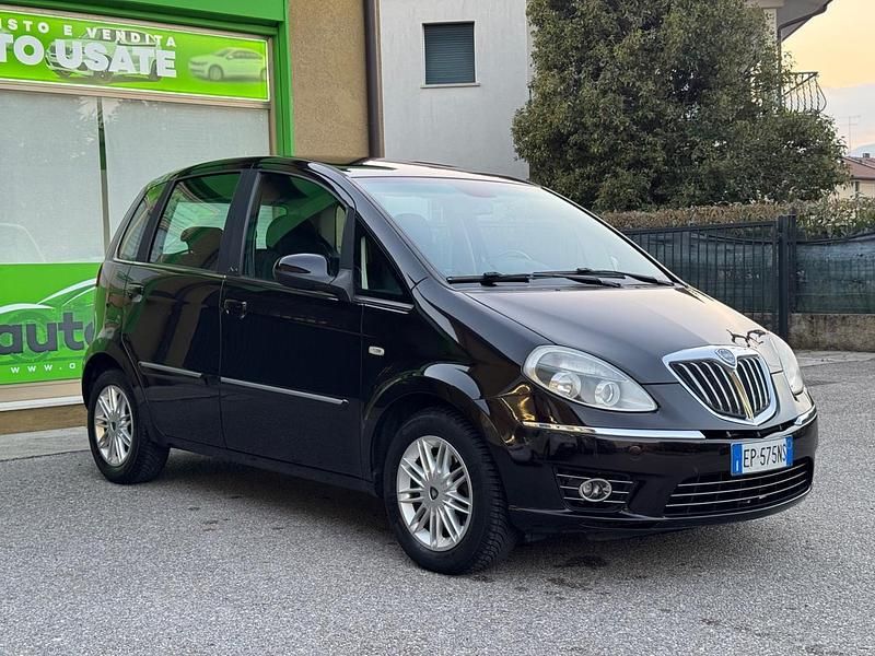 Usata Lancia Musa 95 CV (69 kW) 2012 Nero Monovolume