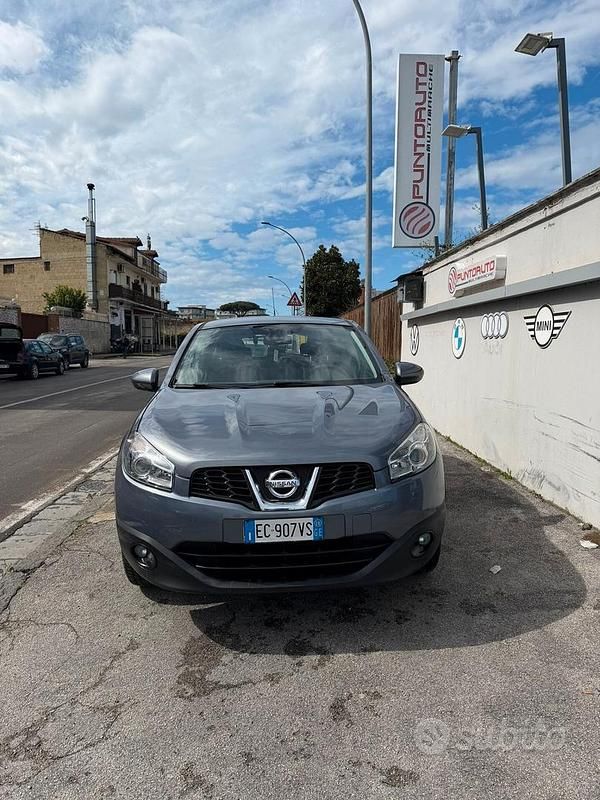 Usata Nissan Qashqai Acenta 114 CV (83 kW) 2010 Grigio SUV