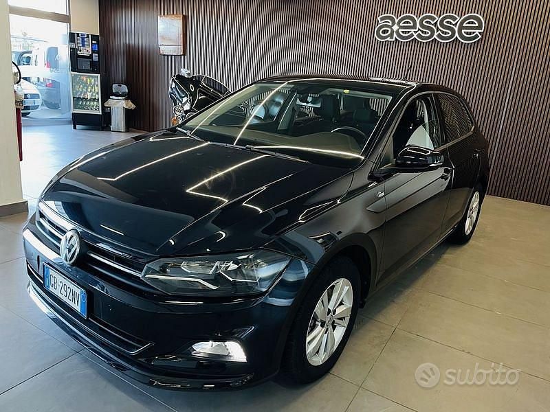 Nero Usata 2020 VW Polo Comfortline Tre volumi | 14.900 € (Buon prezzo) - Immagine 1/4