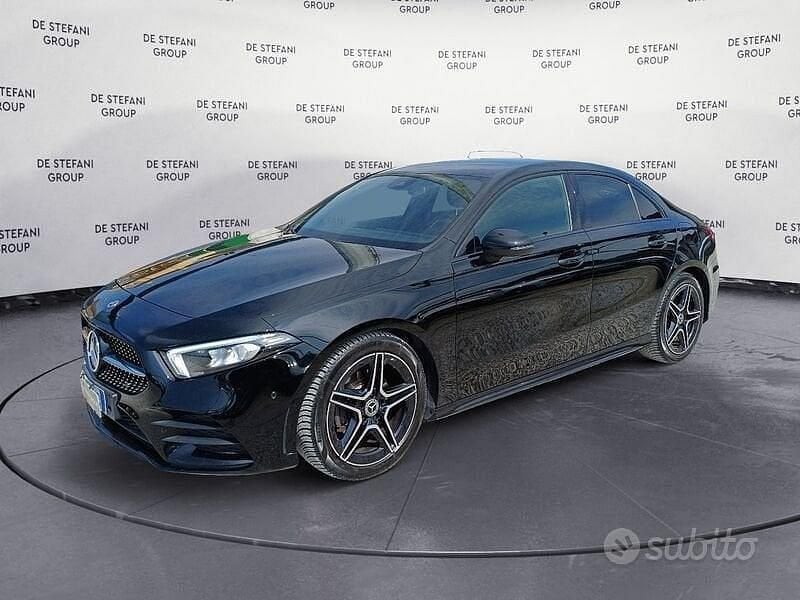 Usata Mercedes A180 Premium 116 CV (85 kW) 2022 Nero Berlina