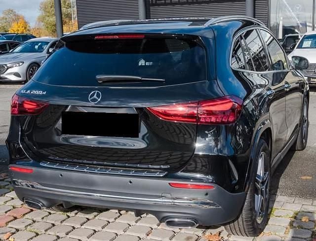 Usata Mercedes GLA200 Premium 150 CV (110 kW) 2025 Nero SUV