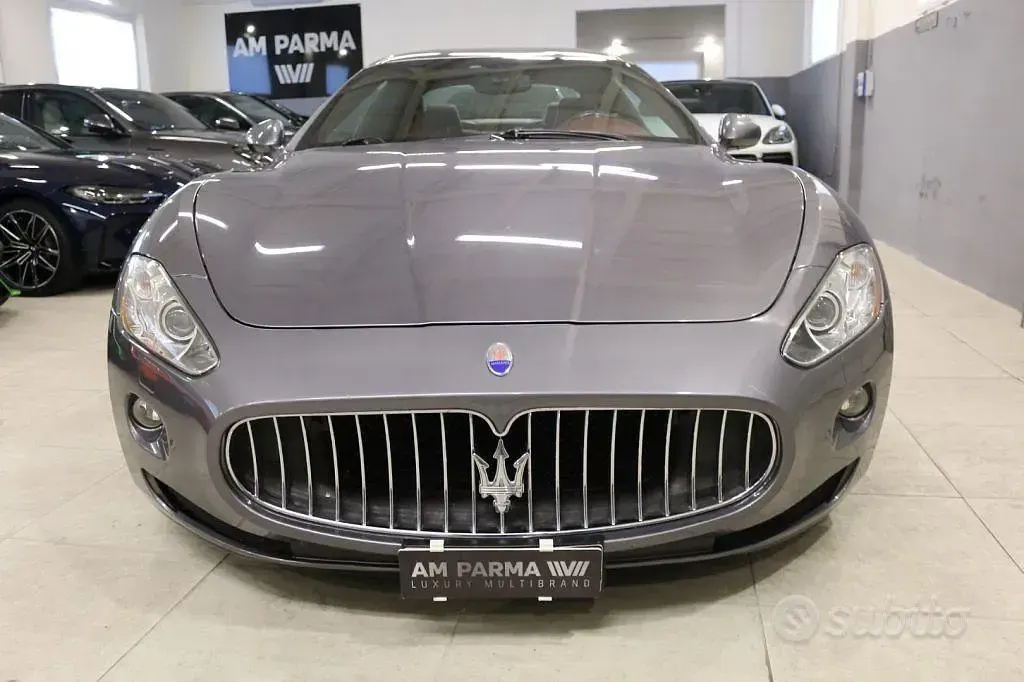 Usata Maserati Granturismo 439 CV (322 kW) 2009 Grigio Coupé