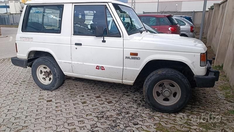 Usata Mitsubishi Pajero 1990 SUV