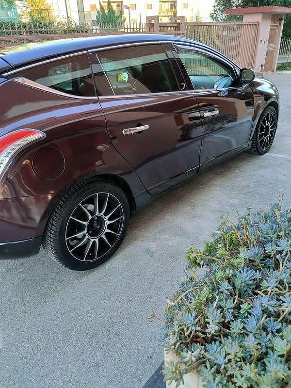 Usata Lancia Delta 189 CV (139 kW) 2011 Marrone Utilitaria