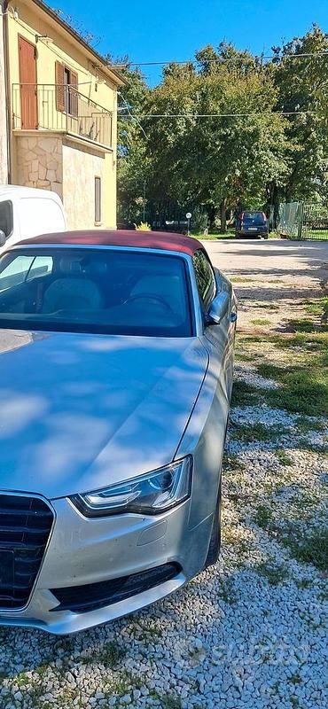 Grigio Usata 2012 Audi A5 Business Plus Coupé | 15.000 € (Buon prezzo) - Immagine 1/4