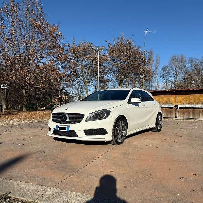 Usata Mercedes A180 Premium 122 CV (89 kW) 2014 Bianco Berlina