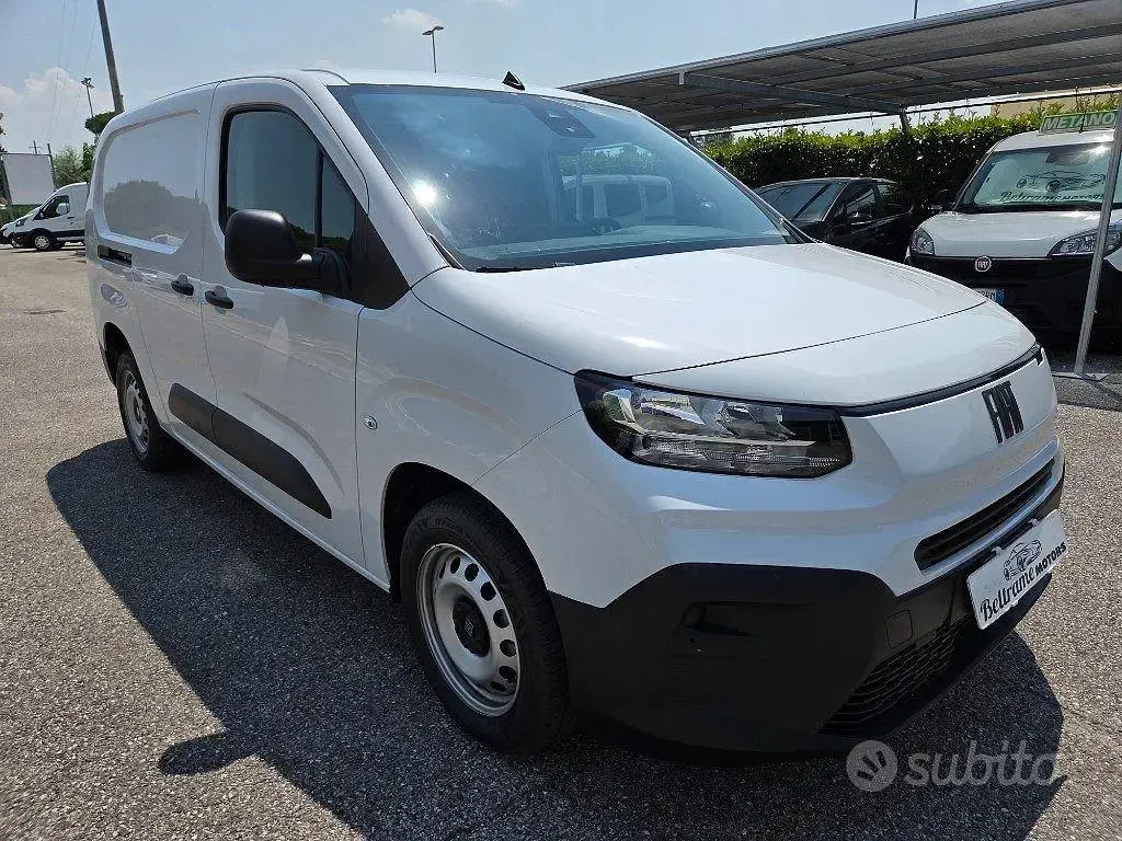 Nuova Fiat Doblò 131 CV (96 kW) 2025 Bianco Monovolume