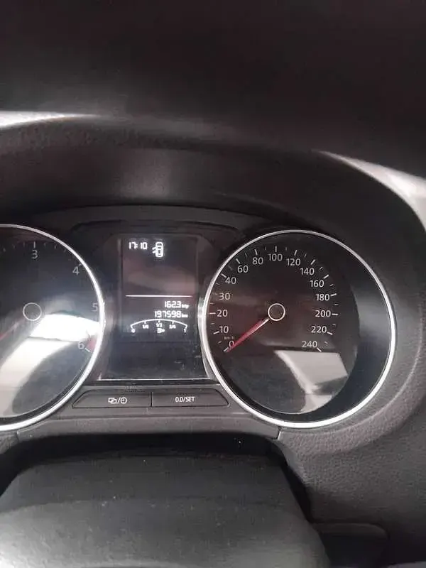 Usata VW Polo 90 CV (66 kW) 2015 Grigio Berlina