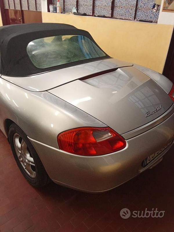 Usata Porsche Boxster 204 CV (150 kW) 1997 Grigio Cabrio