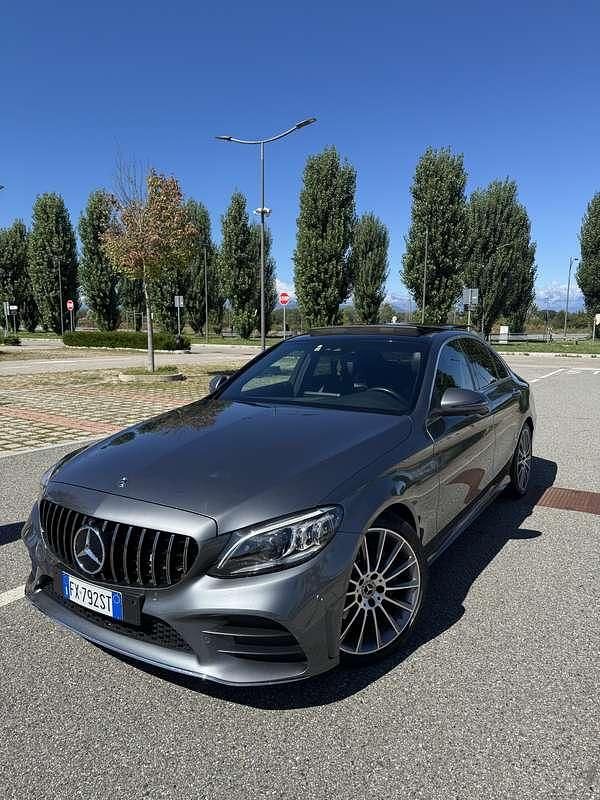 Usata 2019 Mercedes C220 Premium Tre volumi | 27.000 € (Cara) - Immagine 1/4