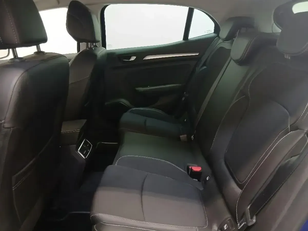 Usata Renault Mégane II Techno 115 CV (84 kW) 2022 Blu Berlina