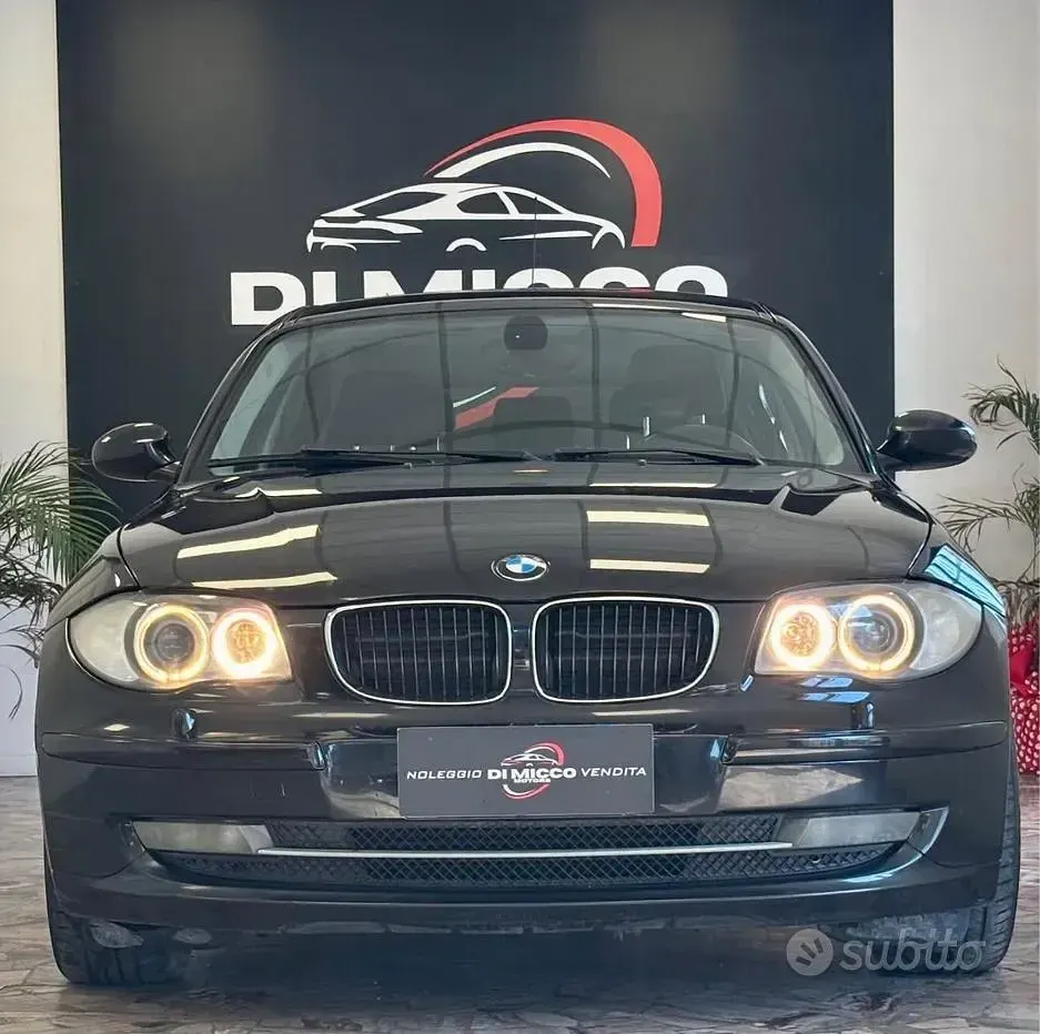 Usata BMW 118 143 CV (105 kW) 2009 Nero Utilitaria