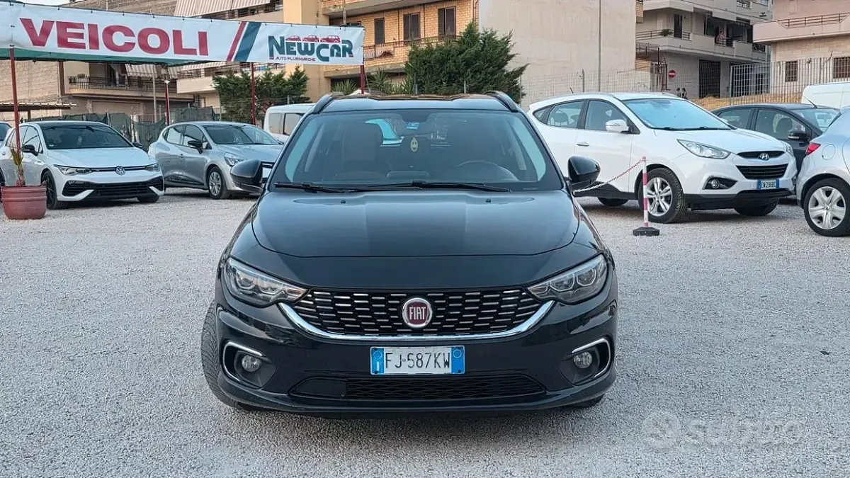Usata Fiat Tipo Lounge 120 CV (88 kW) 2017 Nero Station wagon