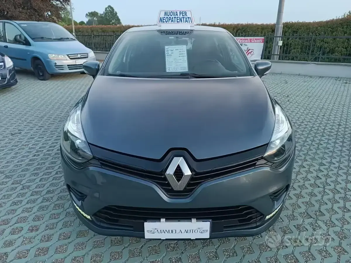Second-hand Renault Clio IV Life 75 CP (55 kW) 2017 Albastru Berlinǎ