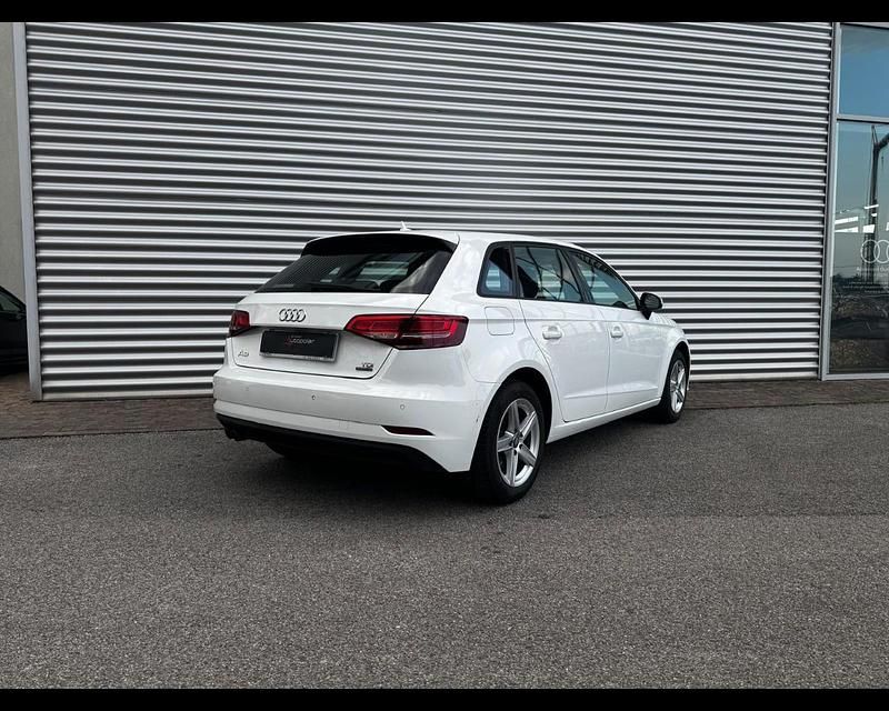 Usata Audi A3 Business 150 CV (110 kW) 2017 Bianco Berlina