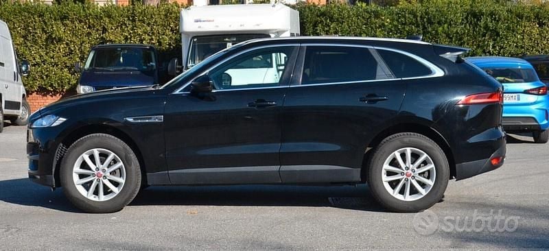Usata Jaguar F-Pace Prestige 180 CV (132 kW) 2019 Nero SUV