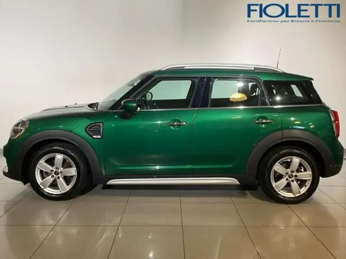 Usata Mini One D Countryman Business 116 CV (85 kW) 2019 Verde SUV