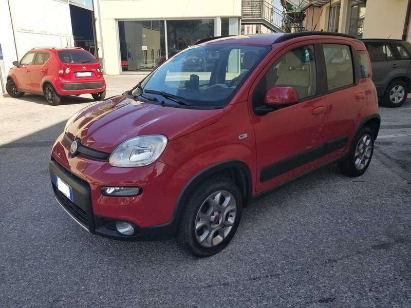 Usato 2015 Fiat Panda 4x4 1.2 Diesel 95 CV (10.800 €)