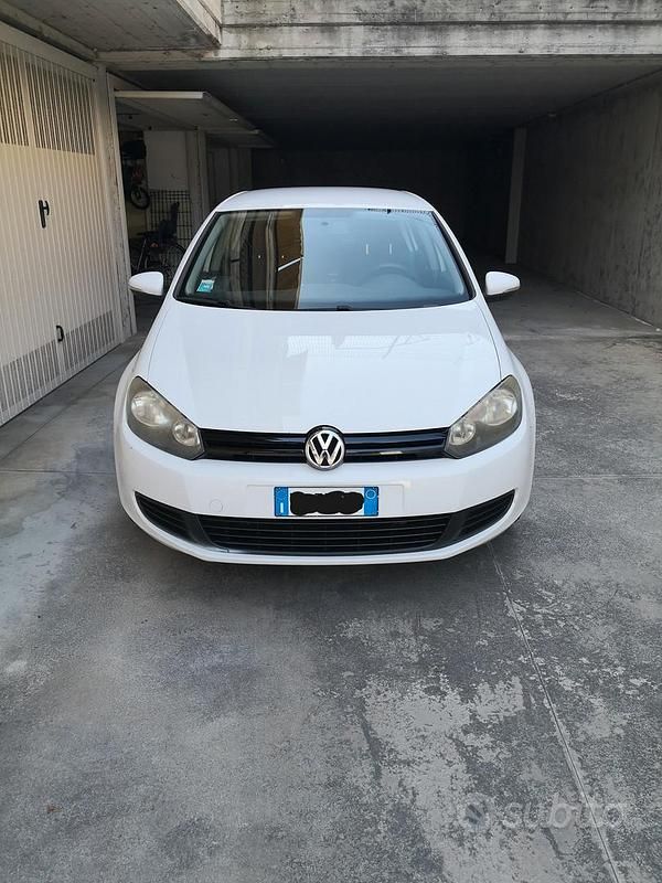 Usata VW Golf VII 80 CV (58 kW) 2012 Bianco Berlina