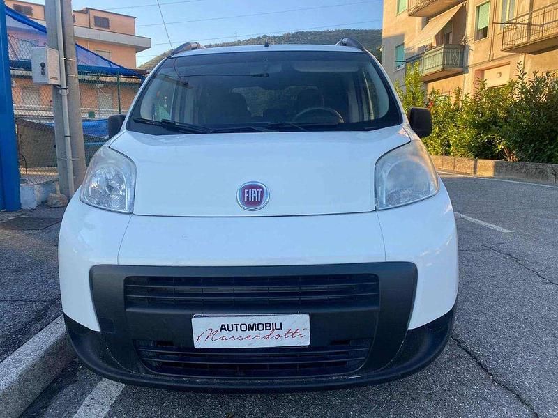 Usata Fiat Qubo Dynamic 75 CV (55 kW) 2012 Bianco pastello Monovolume