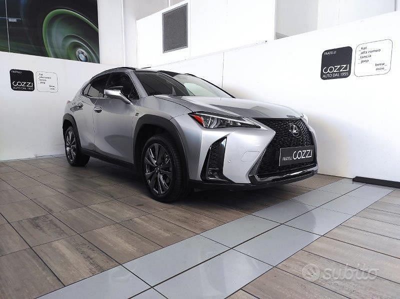 Argento Usata 2023 Lexus UX SUV | 29.300 € (Cara) - Immagine 1/4