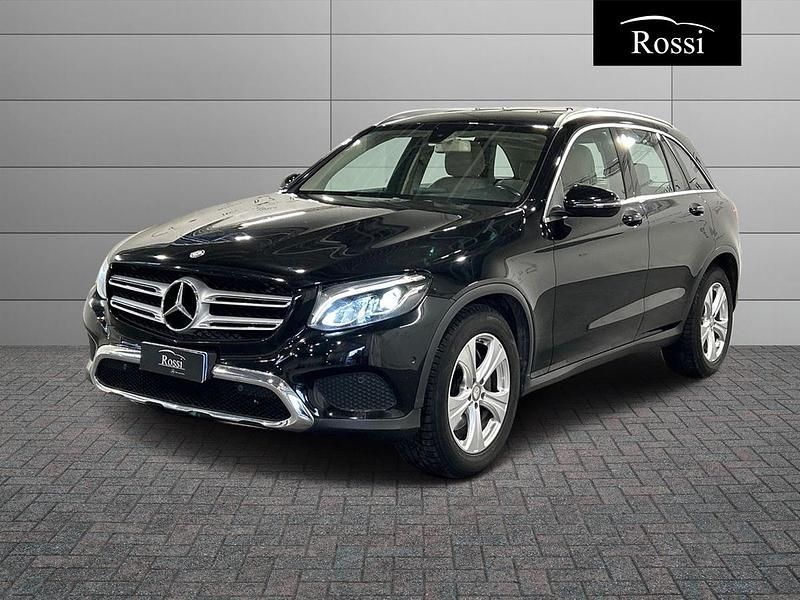Nero Usata 2015 Mercedes GLC220 Sport | 20.500 € (Molto cara) - Immagine 1/4
