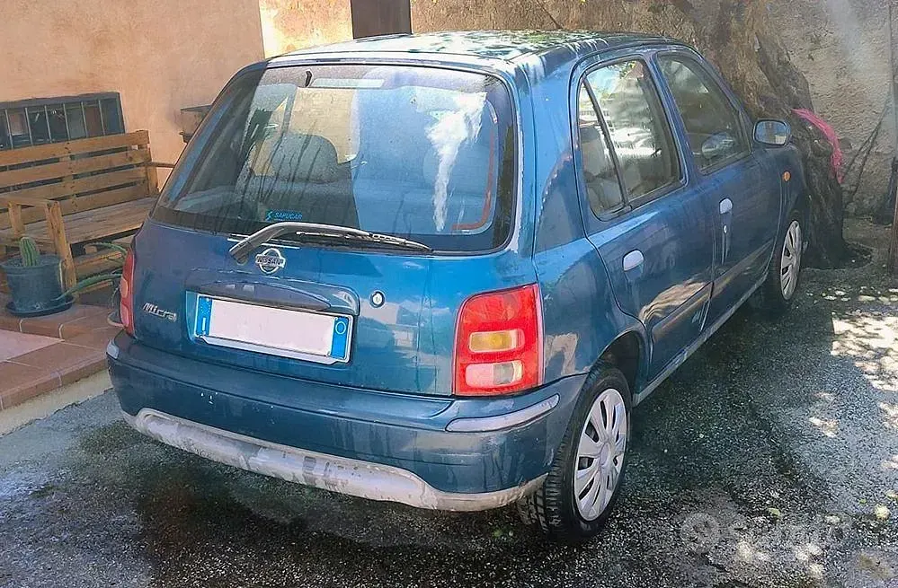 Usata Nissan Micra 60 CV (44 kW) 2001 Bluazzurro Utilitaria