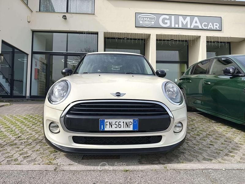 Usata Mini ONE 75 CV (55 kW) 2014 Bianco Utilitaria