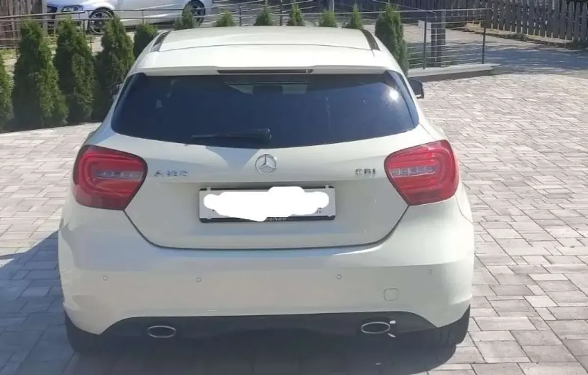 Usata Mercedes A180 109 CV (80 kW) 2015 Utilitaria